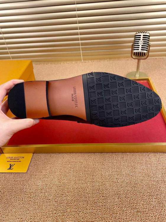 Picture of Louis Vuitton Shoes _SKULVsz38-44mnf014914059